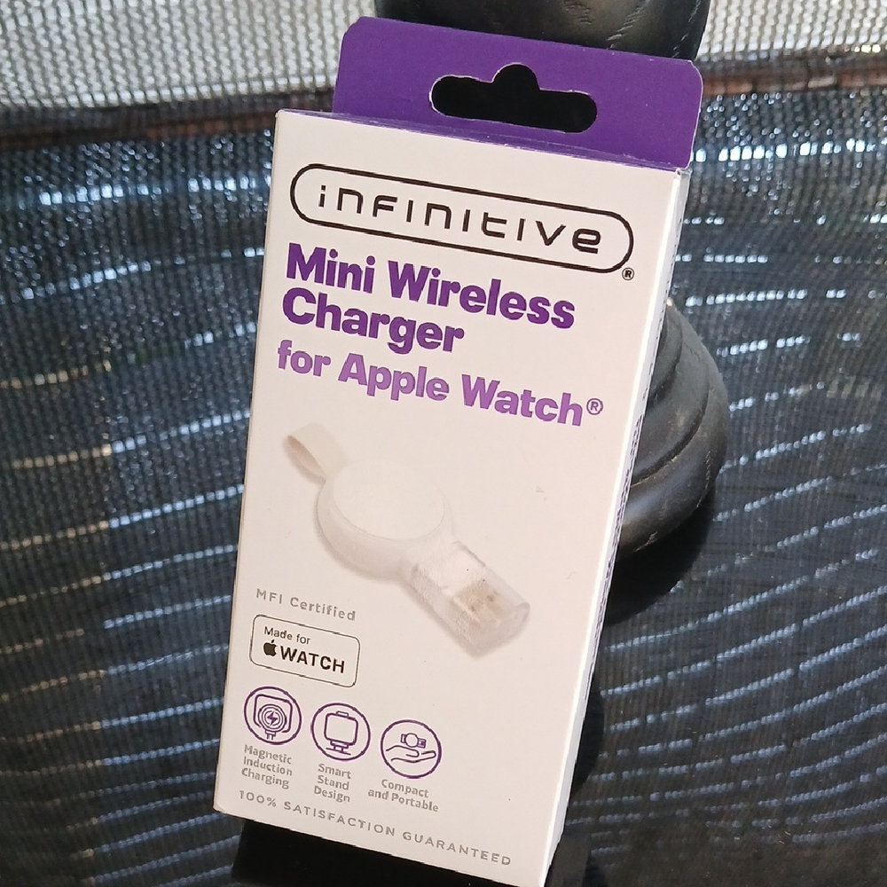 New Infinitive Mini Wireless Charger For Apple Watch
